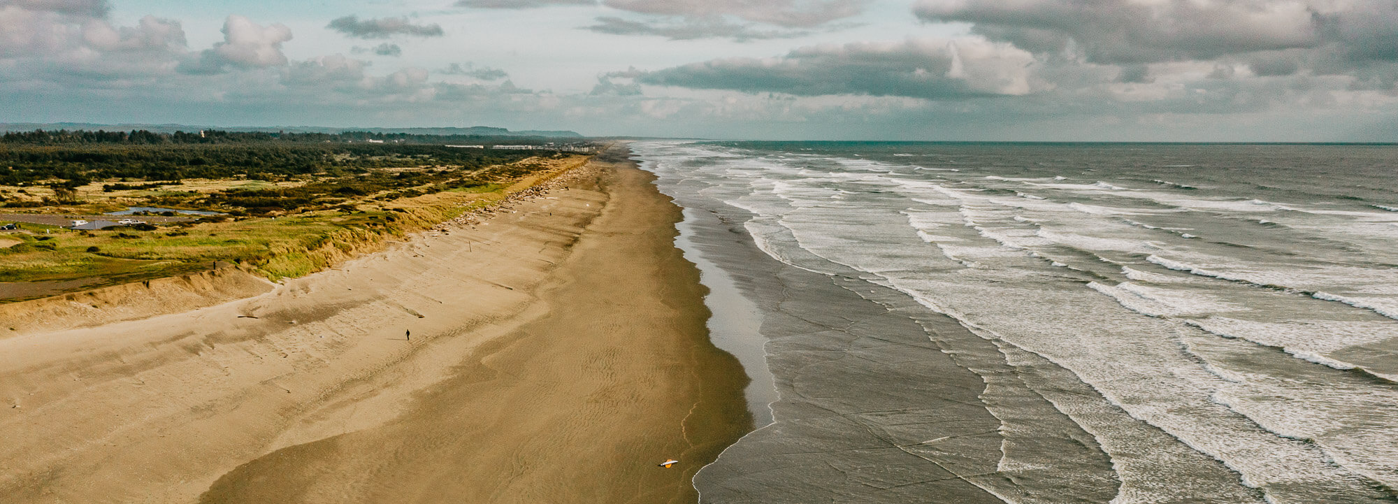 A long sandy beach along the Ocean in Westport Washington