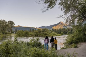 Washington Highway 2 Road Trip Guide: Stops and Activities