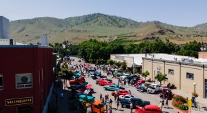 Cars line a street in Chelan during a car show