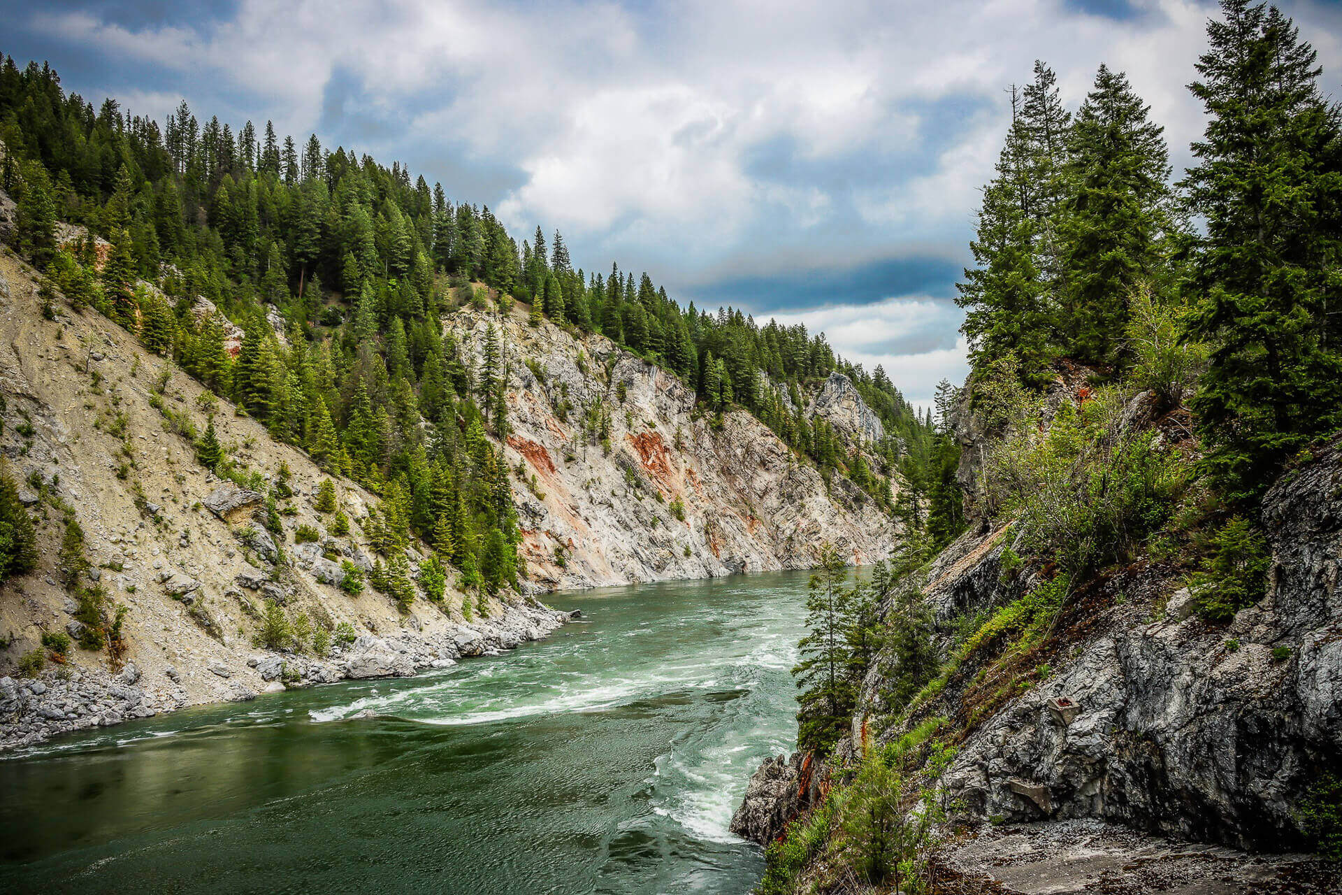 River view along the North Pend Oreille Scenic Byway